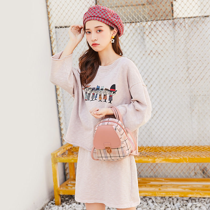 Chic et pratique – Sac à dos à carreaux