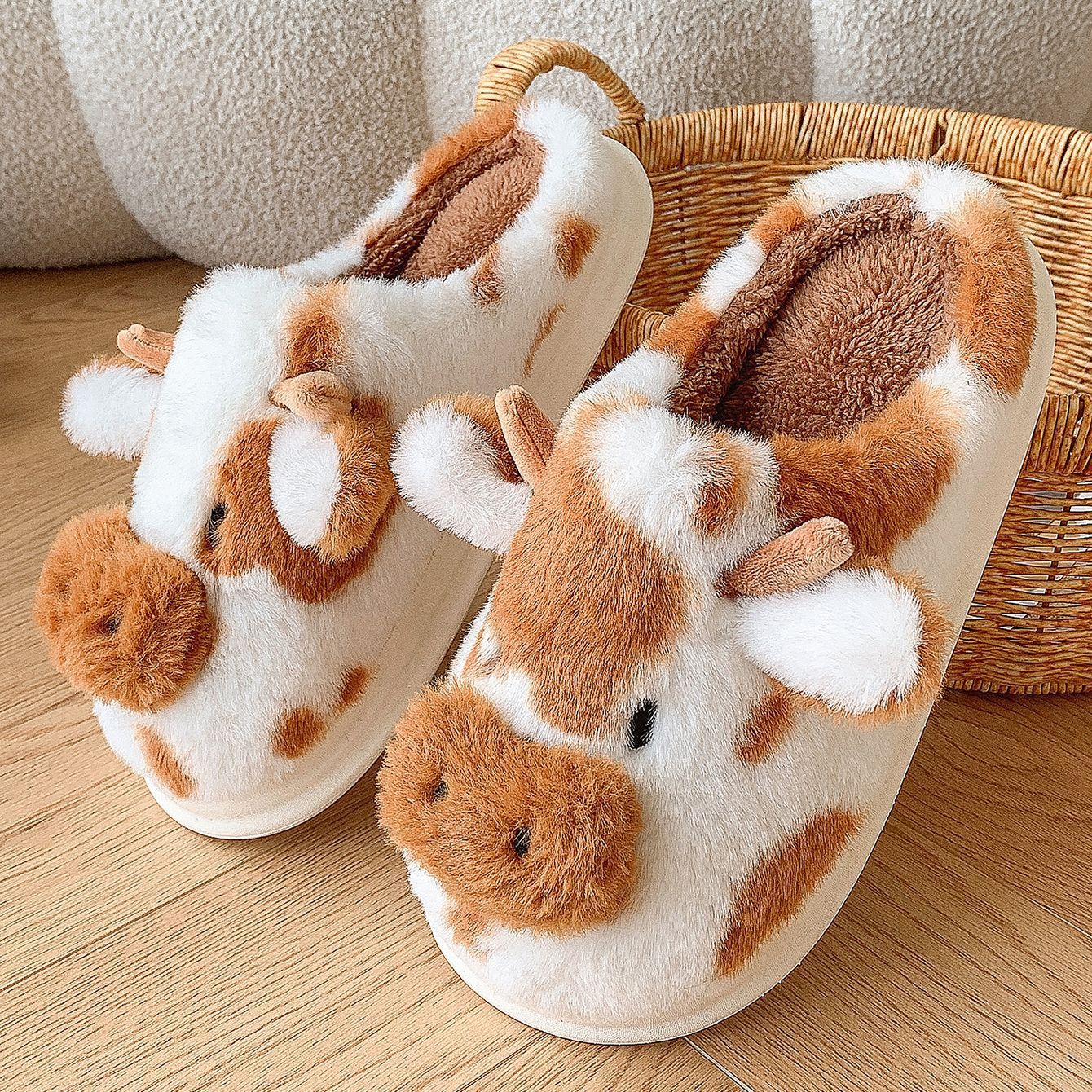 Chaussons vache mignons – Hiver chaud, confort pour la maison, antidérapants